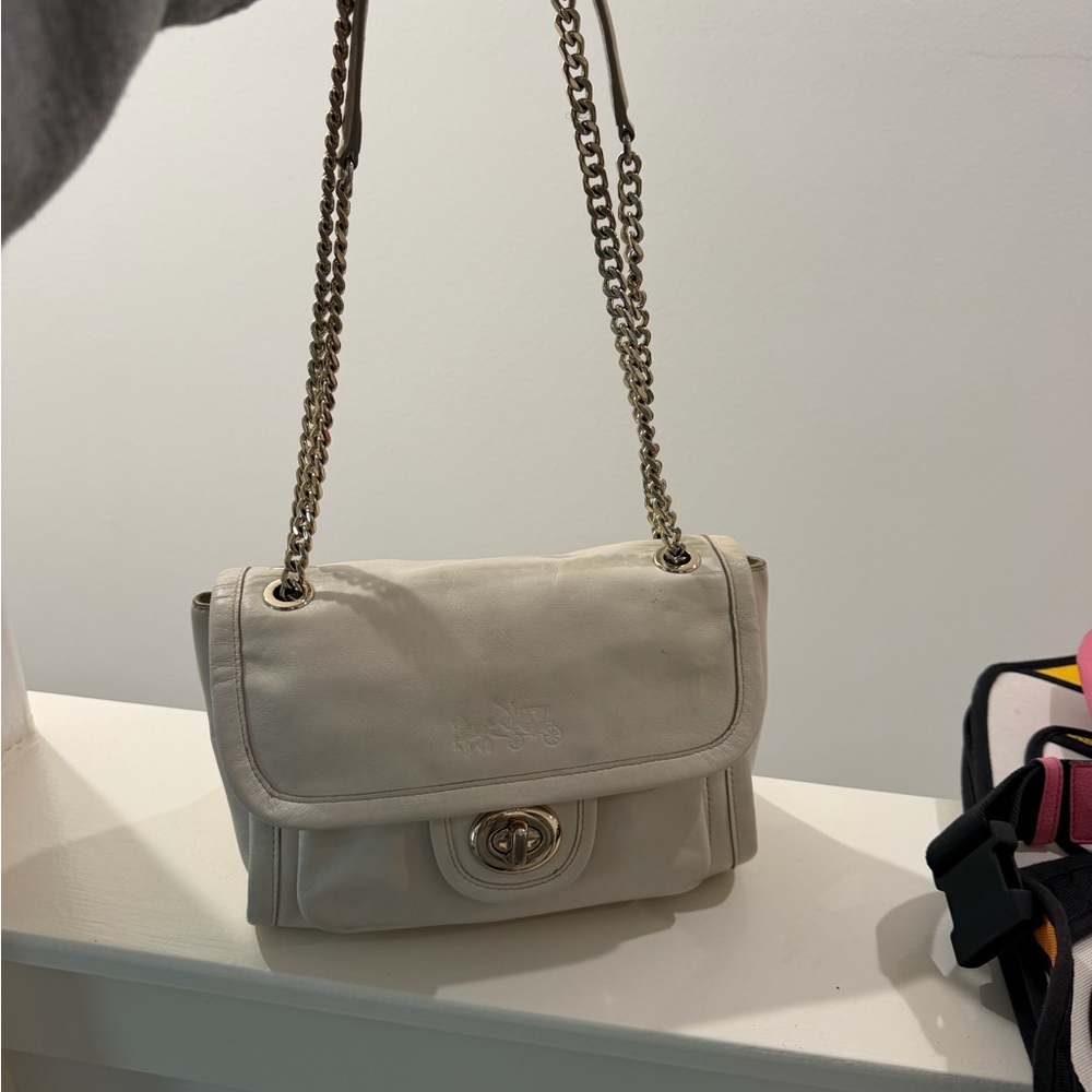 Coach Cream Leather Turnlock Shoulder Bag with Gold Chain